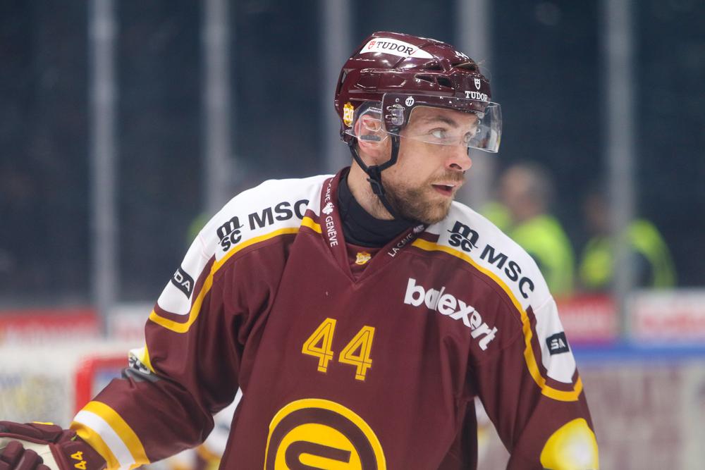 Genève 3 - 4 Fribourg