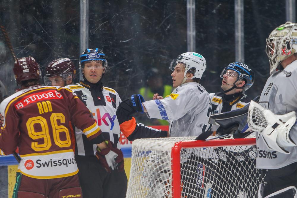 Genève 3 - 4 Fribourg