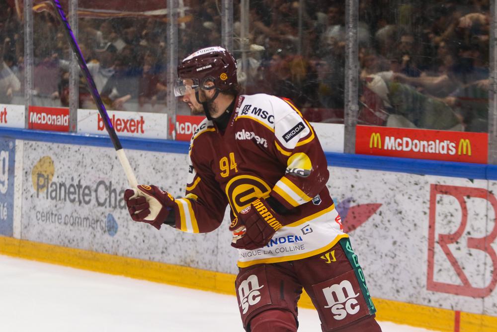 Genève 3 - 4 Fribourg