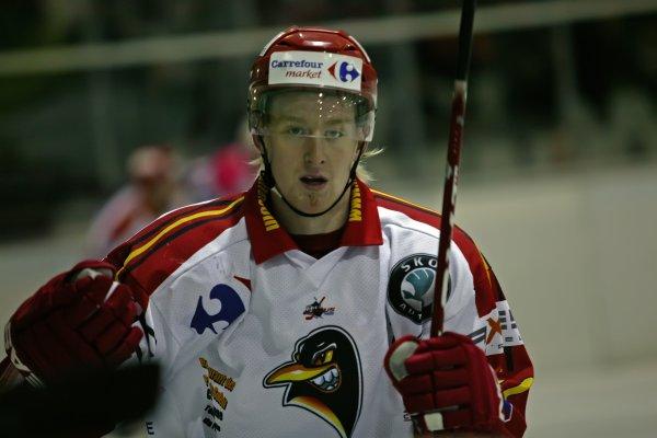 Epinal  6 - 5 Morzine-Avoriaz