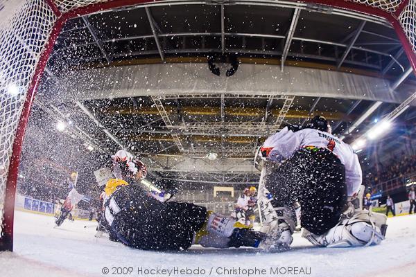 Strasbourg  2 - 0 Neuilly/Marne