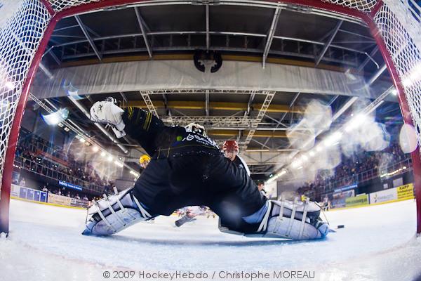 Strasbourg  2 - 0 Neuilly/Marne