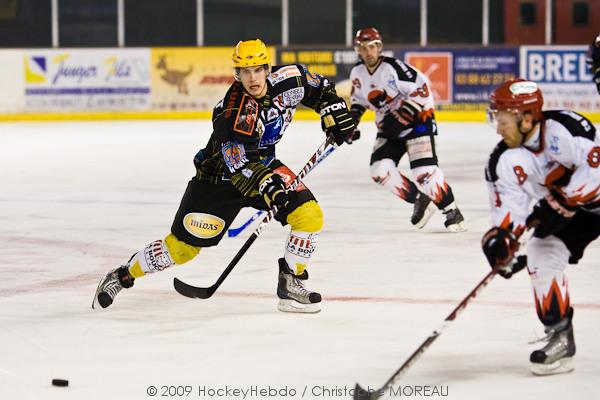 Strasbourg  2 - 0 Neuilly/Marne