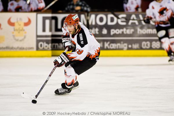 Strasbourg  2 - 0 Neuilly/Marne