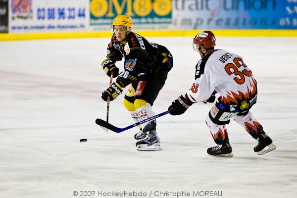 Strasbourg  2 - 0 Neuilly/Marne