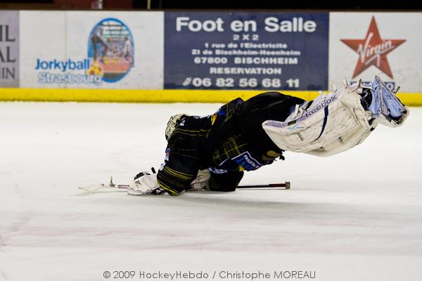 Strasbourg  2 - 0 Neuilly/Marne
