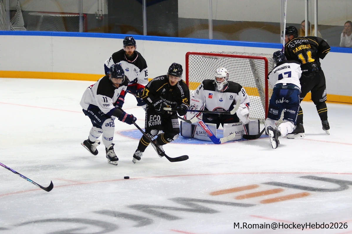 Rouen 3 - 0 Angers 