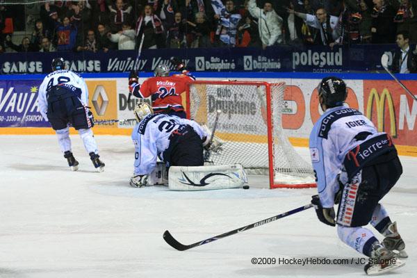 Grenoble  7 - 2 Angers 