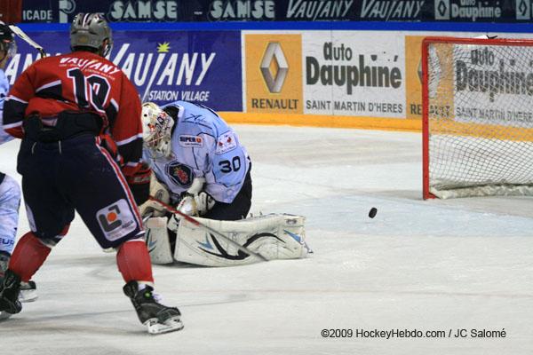 Grenoble  7 - 2 Angers 