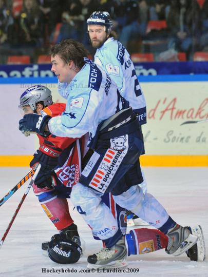 Grenoble  7 - 2 Angers 