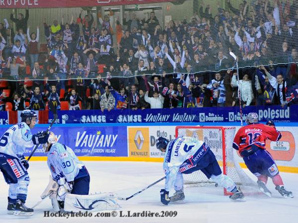 Grenoble  7 - 2 Angers 