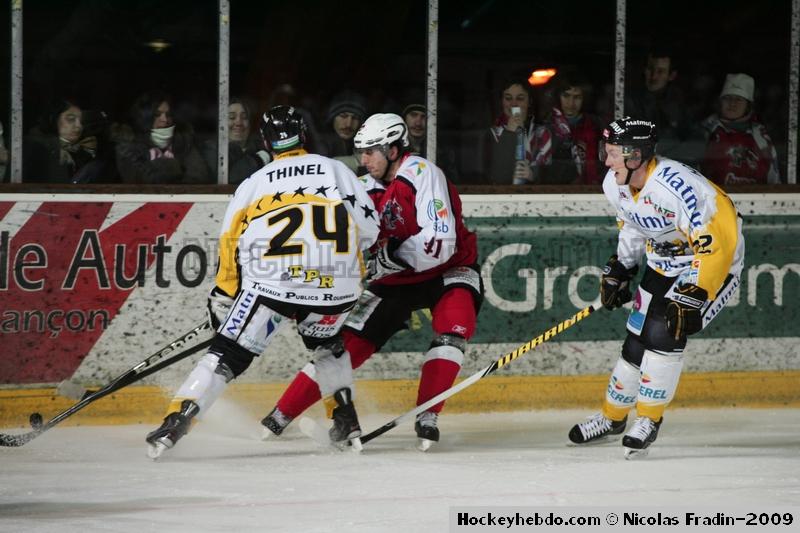 Briançon  1 - 3 Rouen