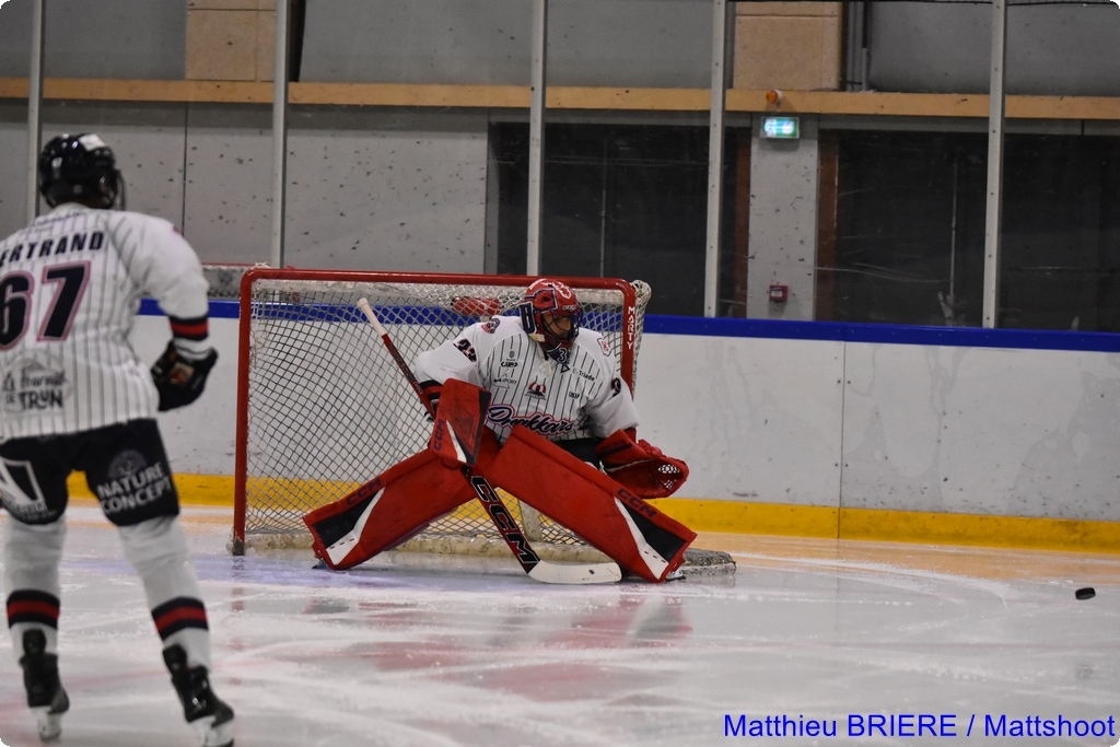 Neuilly/Marne 3 - 1 Caen 