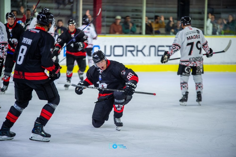 Chamonix  6 - 5 Amiens 