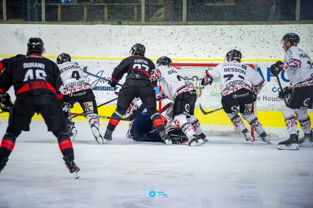 Chamonix  6 - 5 Amiens 