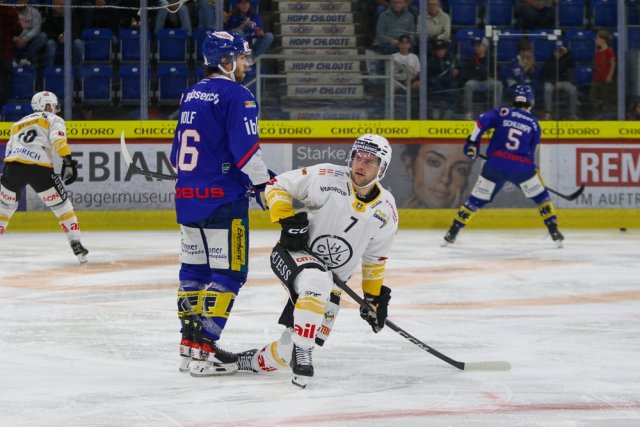 Photo hockey match Kloten - Lugano le 18/09/2026