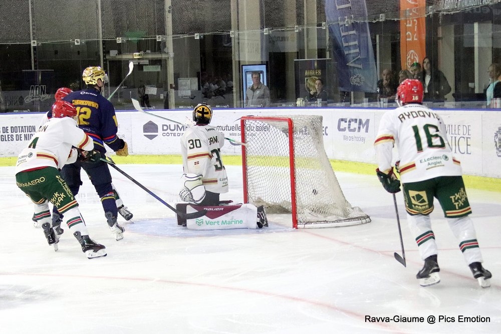 Nice 3 - 2 Anglet