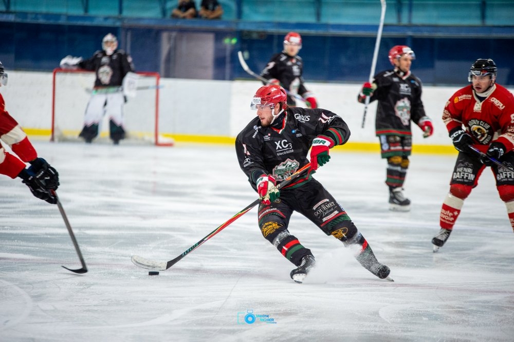 Mont-Blanc 4 - 2 Morzine-Avoriaz