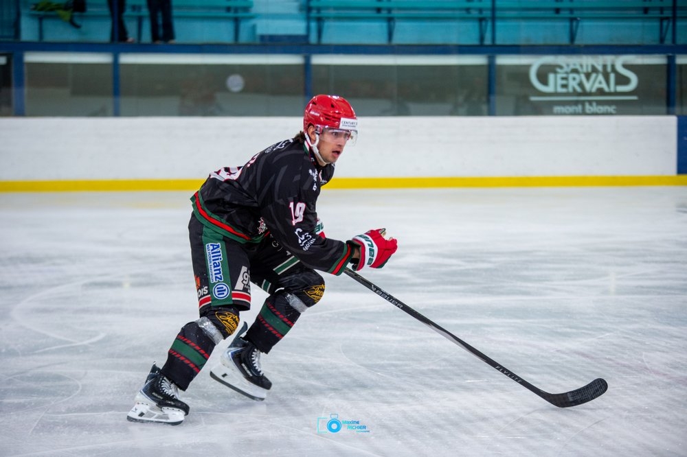 Mont-Blanc 4 - 2 Morzine-Avoriaz