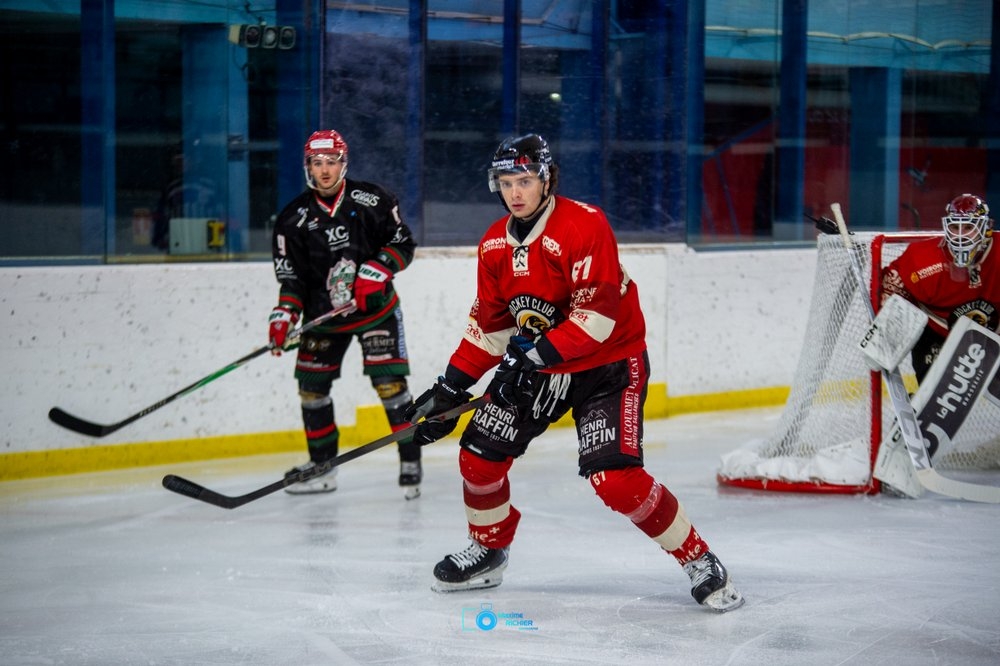 Mont-Blanc 4 - 2 Morzine-Avoriaz