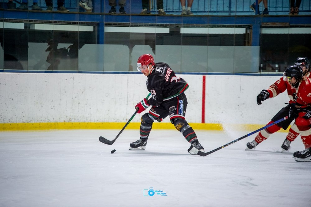 Mont-Blanc 4 - 2 Morzine-Avoriaz