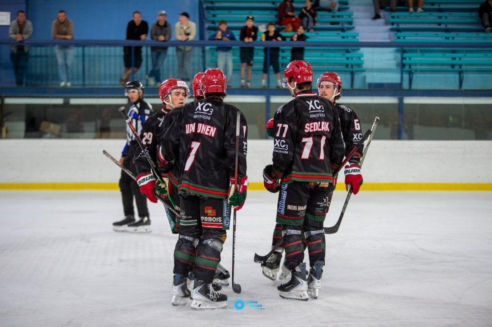 Mont-Blanc 4 - 2 Morzine-Avoriaz