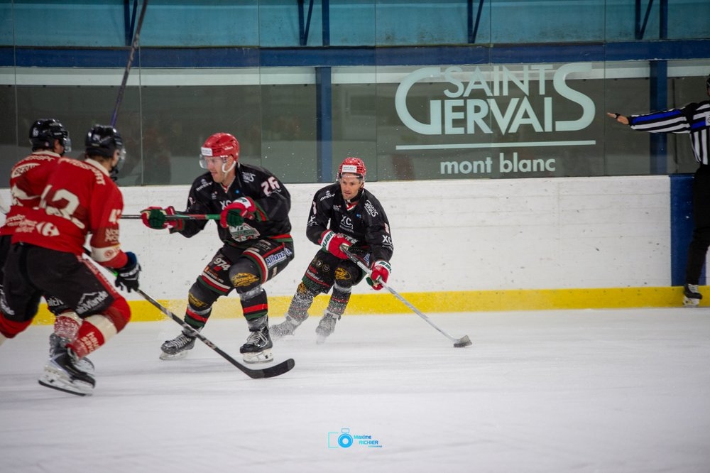 Mont-Blanc 4 - 2 Morzine-Avoriaz