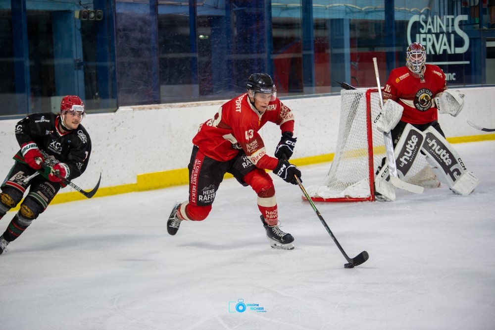 Mont-Blanc 4 - 2 Morzine-Avoriaz