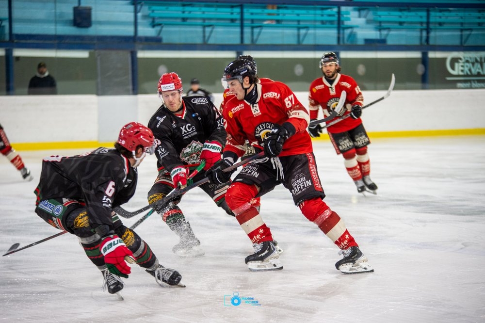 Mont-Blanc 4 - 2 Morzine-Avoriaz