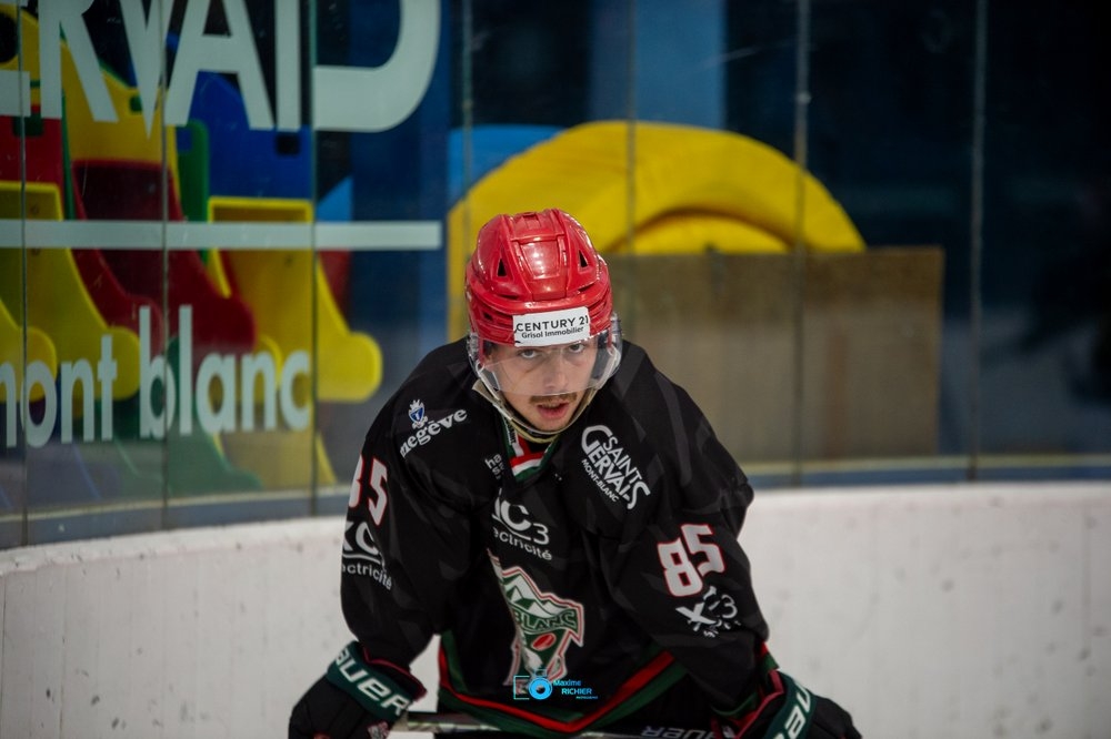Mont-Blanc 4 - 2 Morzine-Avoriaz