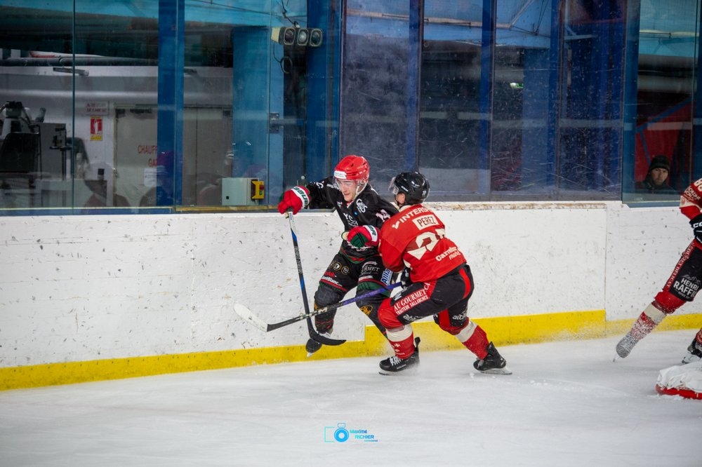 Mont-Blanc 4 - 2 Morzine-Avoriaz