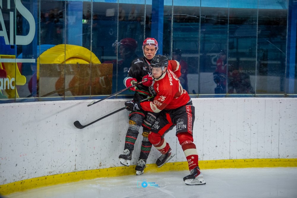 Mont-Blanc 4 - 2 Morzine-Avoriaz