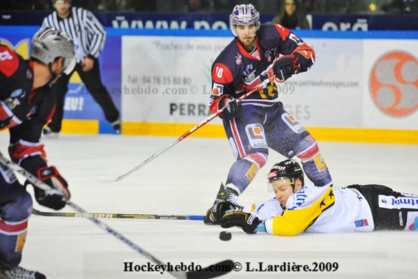Grenoble  3 - 2 Rouen