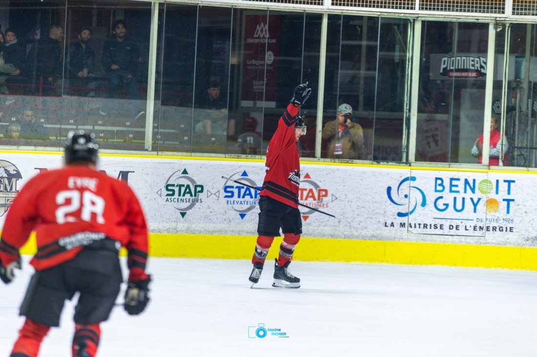 Chamonix  6 - 4 Cergy-Pontoise