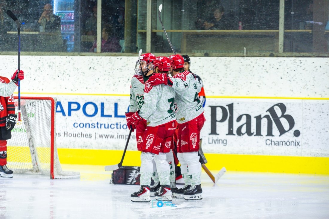 Chamonix  6 - 4 Cergy-Pontoise