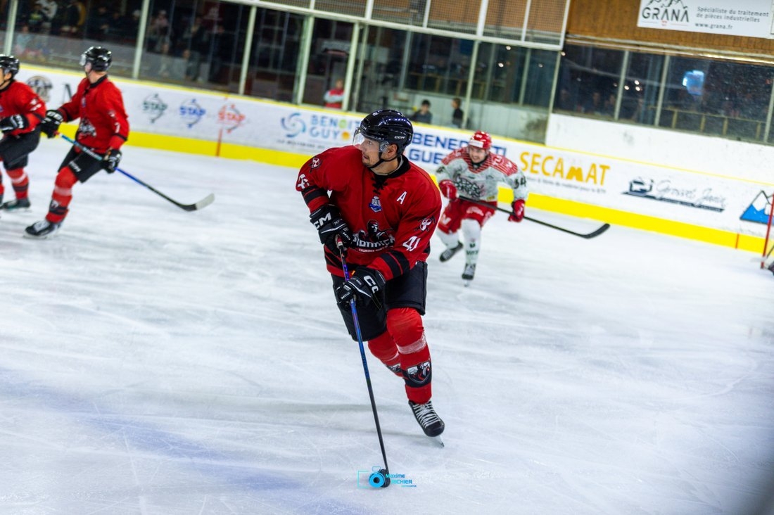 Chamonix  6 - 4 Cergy-Pontoise