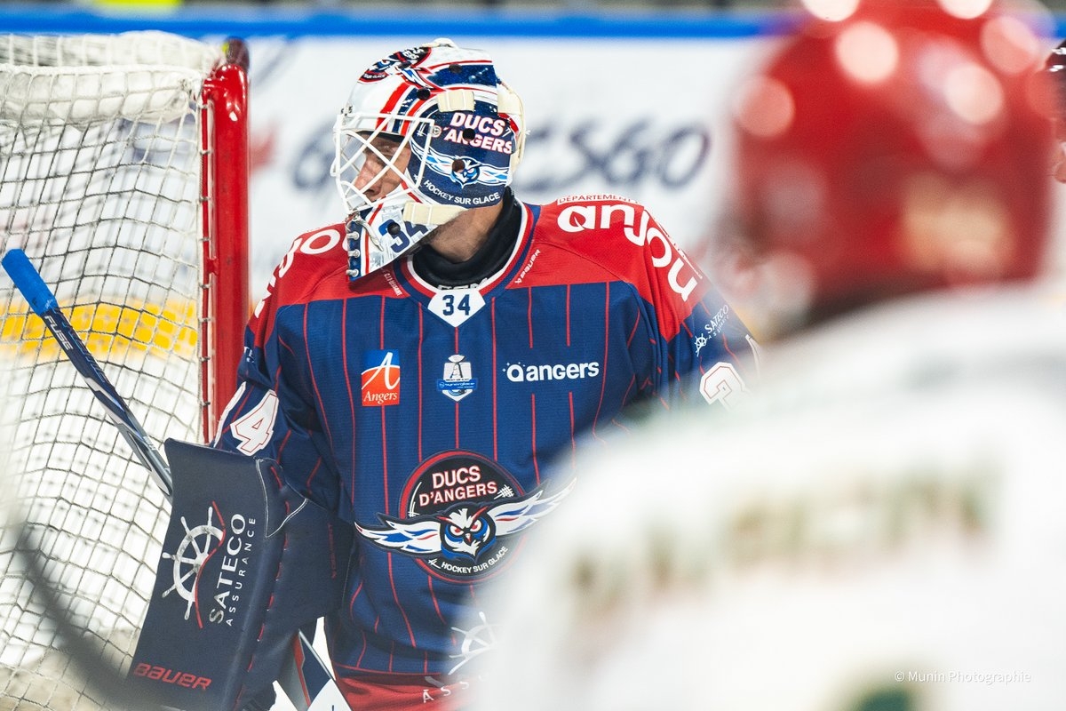 Angers  6 - 1 Anglet