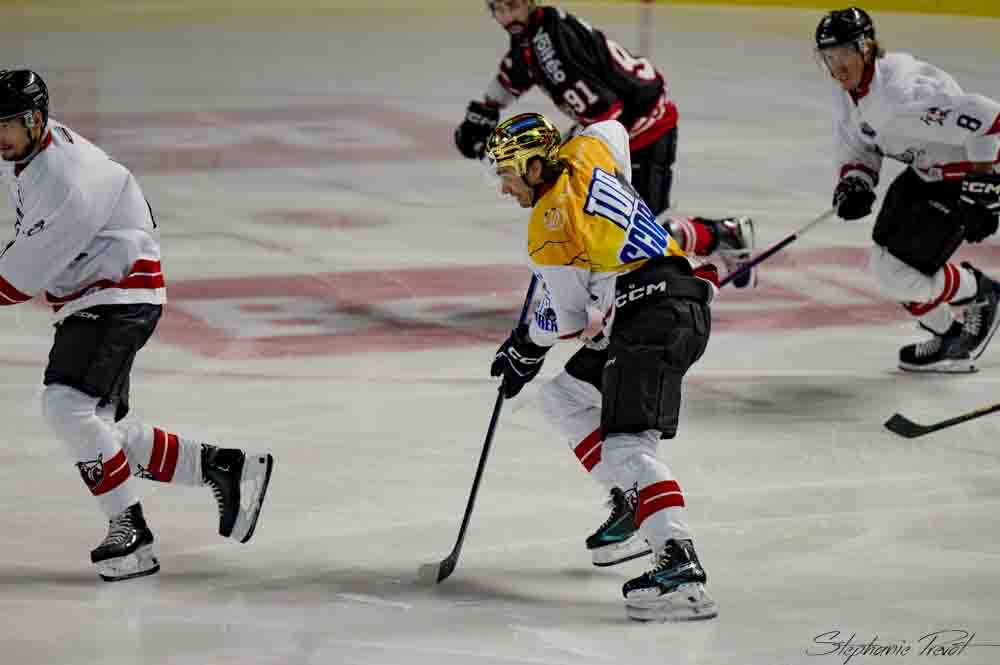 Bordeaux 8 - 1 Chamonix 