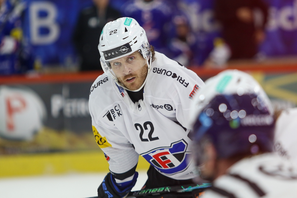 Kloten 1 - 4 Fribourg