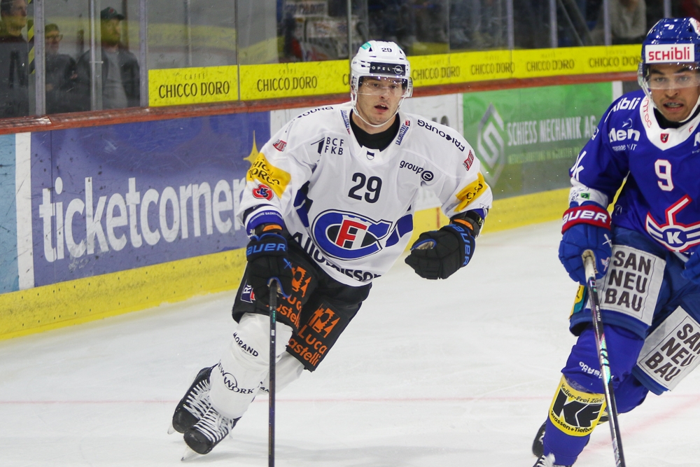 Kloten 1 - 4 Fribourg