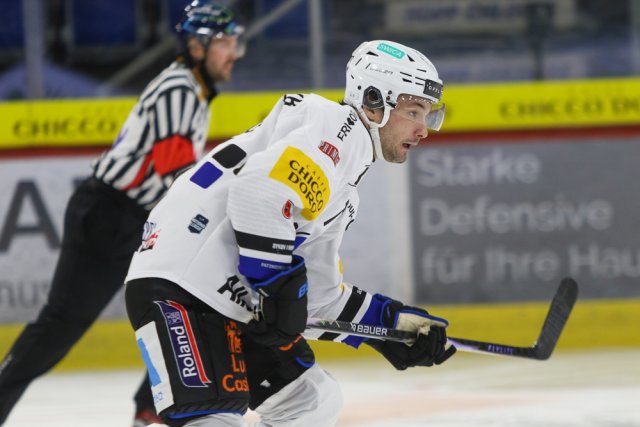 Photo hockey match Kloten - Fribourg le 02/10/2026