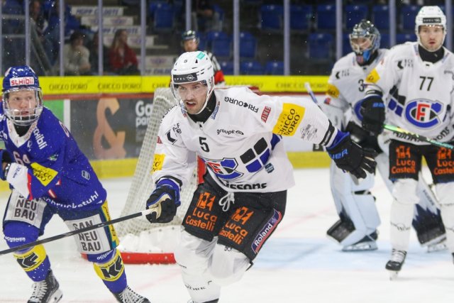 Photo hockey match Kloten - Fribourg le 02/10/2026