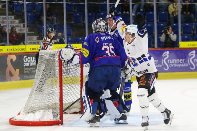 Photo hockey match Kloten - Fribourg le 02/10/2026