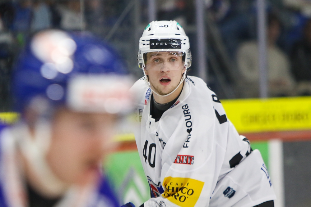 Kloten 1 - 4 Fribourg