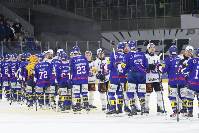 Photo hockey match Kloten - Fribourg le 02/10/2026