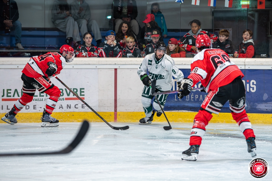 Neuilly/Marne 4 - 3 Epinal 
