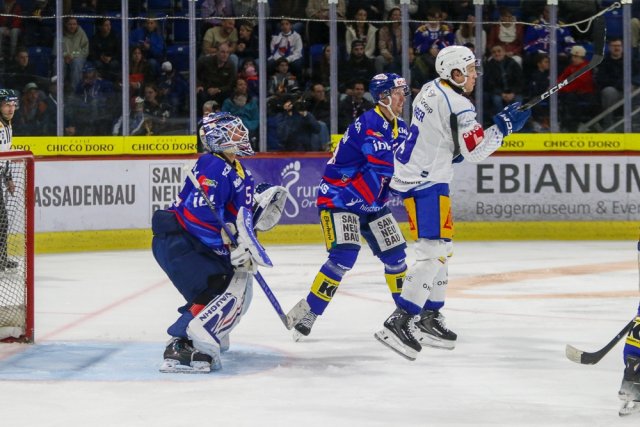 Photo hockey match Kloten - Zug le 11/10/2026