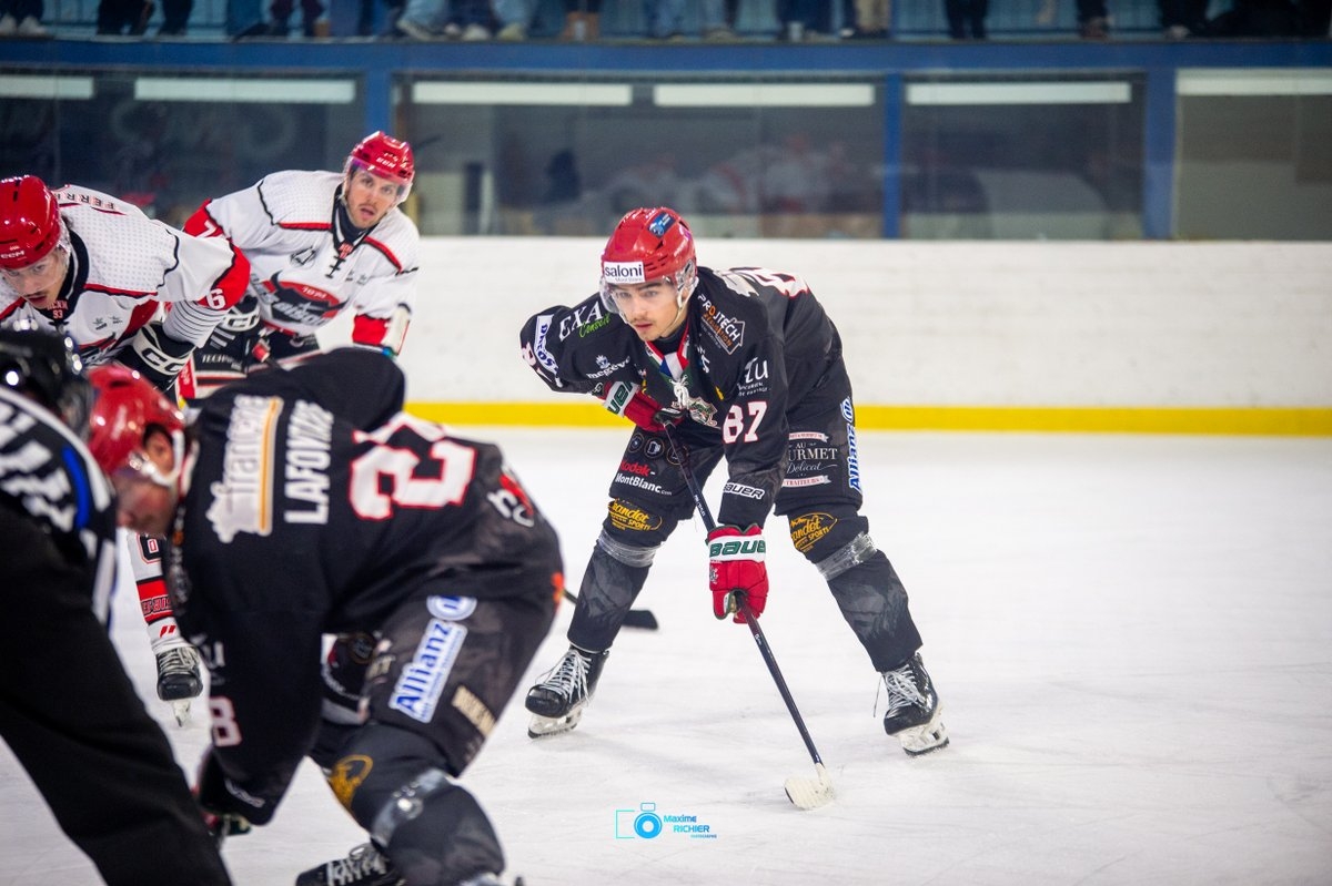Mont-Blanc 2 - 3 Neuilly/Marne