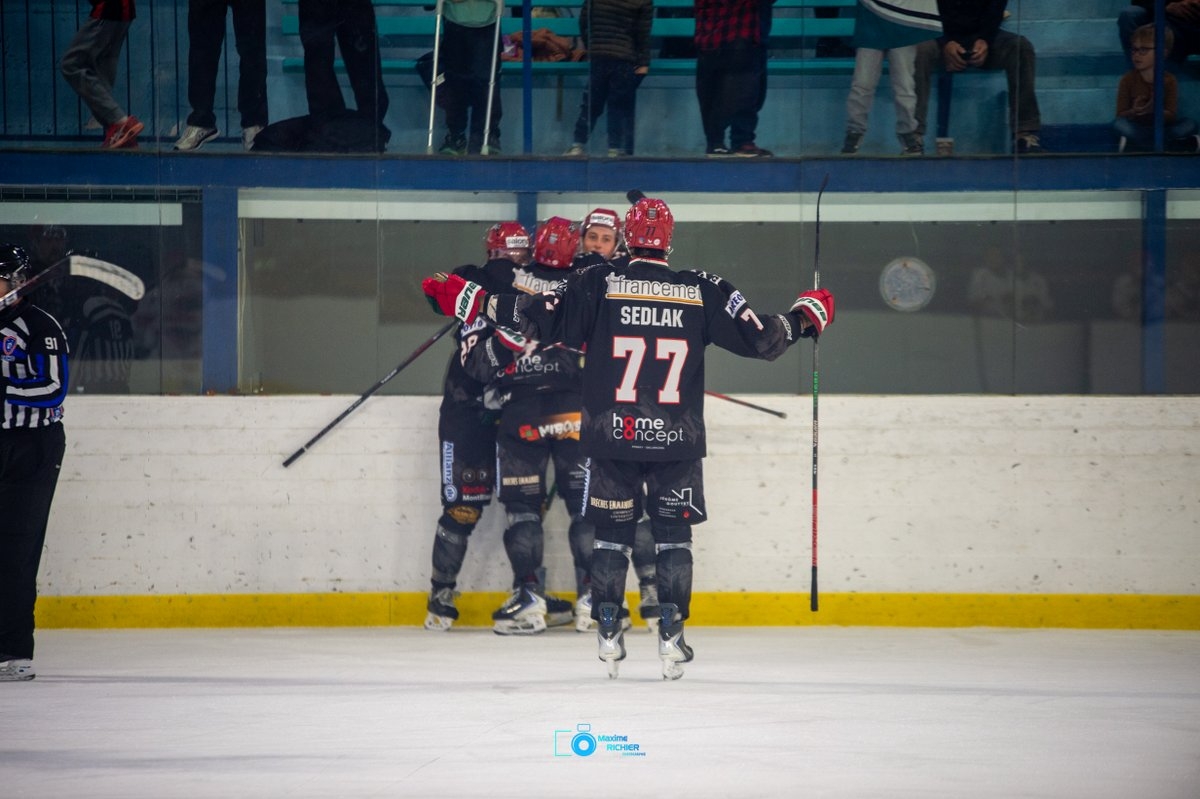 Mont-Blanc 2 - 3 Neuilly/Marne