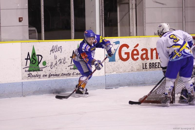 Clermont-Ferrand 3 - 5 Dunkerque
